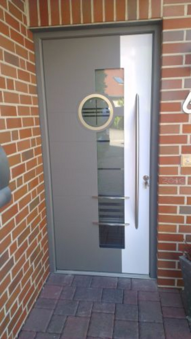 Zweifarbige Inotherm Haustür