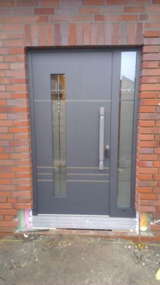 Inotherm Haustür mit Swarowski Kristallen