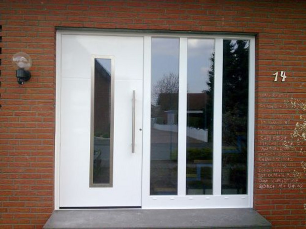 Inotherm Haustür mit SeitenteilInotherm Haustür mit Seitenteil