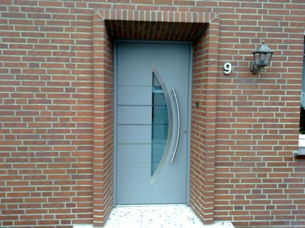 Inotherm Haustür in grau metallic