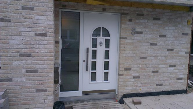 Inotherm Landhaustür mit Seitenteil