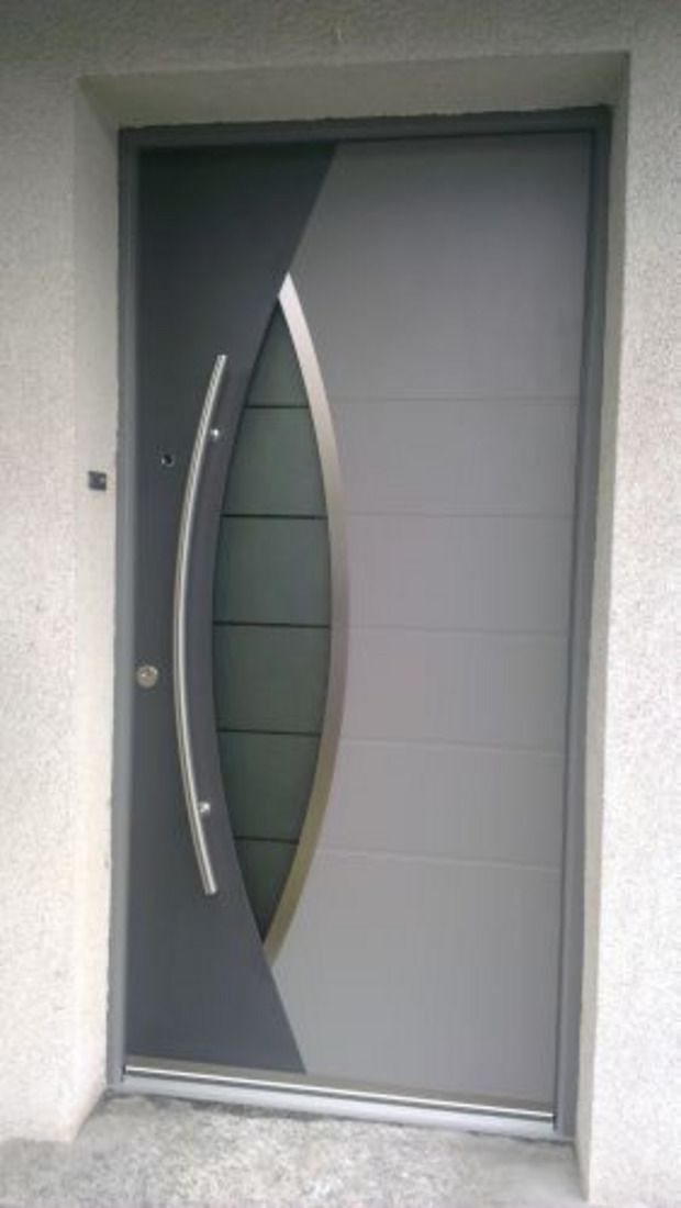 Inotherm Aluminiumhaustür zweifarbig